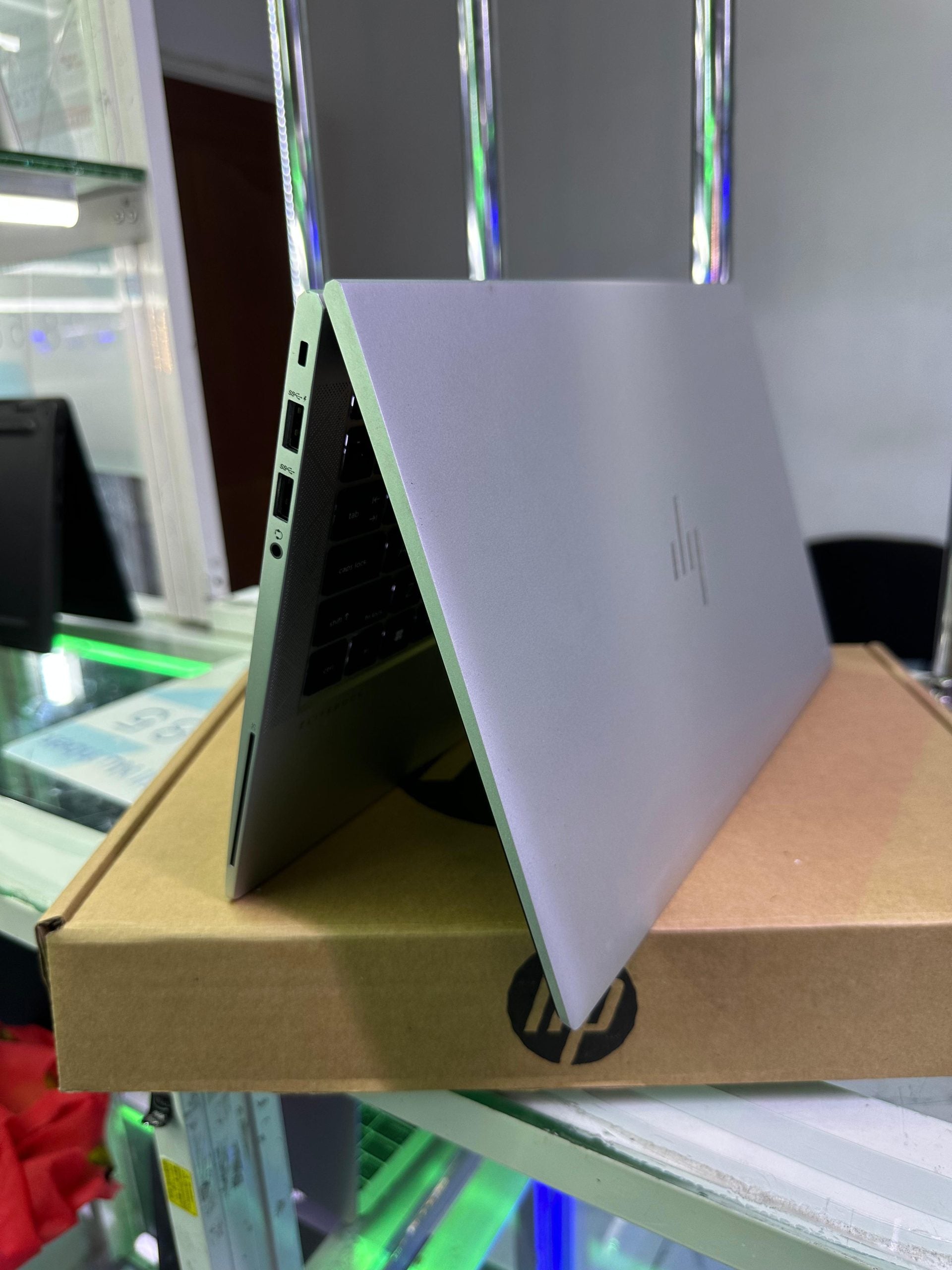HP EliteBook x360 830 G8 Intel Core i5 11th Gen 16GB RAM 512GB SSD Touchscreen Convertible 